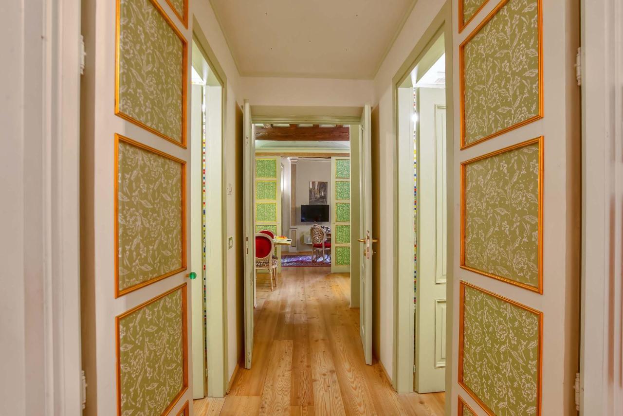 Sant'Angelo - Fenice Apartments In Венеция Экстерьер фото